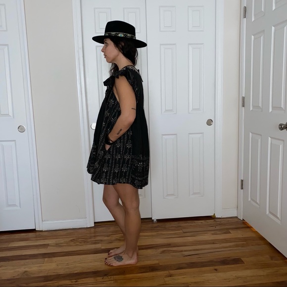 NWOT Free People Romper Dress Embroidered W Pockets Size Small - Picture 2 of 5